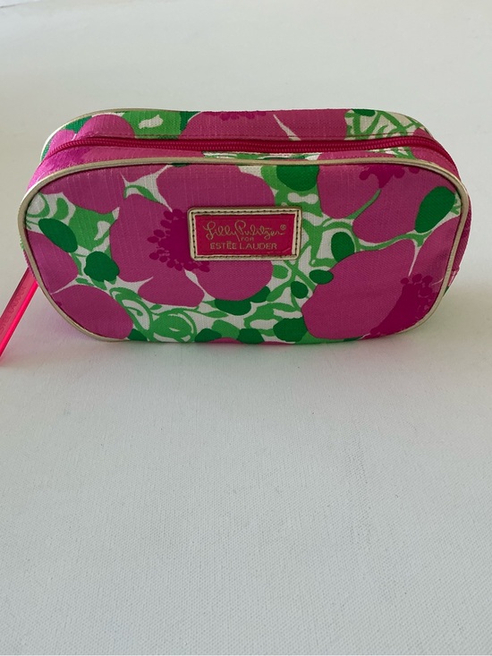 Lilly Pulitzer Handbags - Lilly Pulitzer for Estée Lauder Pink Floral Cosmetic Makeup Travel Bag